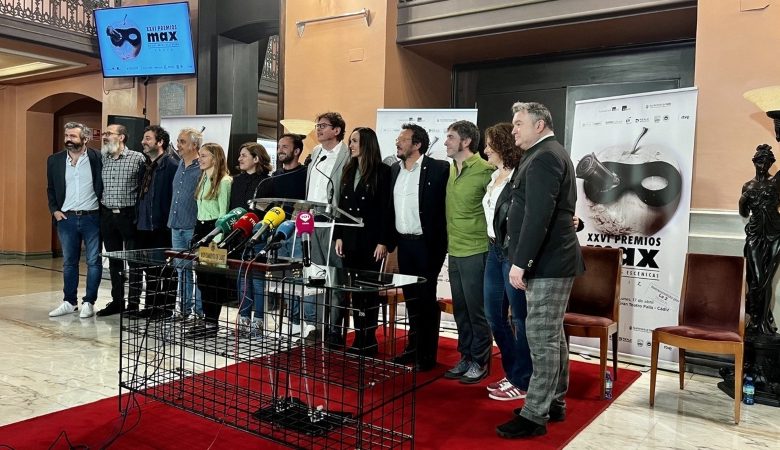 Organizadores y equipo artistico de la gala artezblai